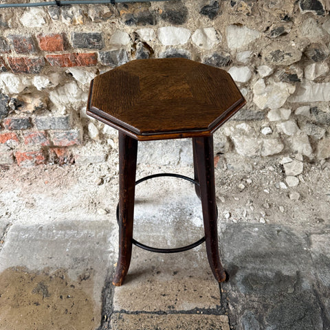 files/Antique_Hexagonal_Stool_2.jpg
