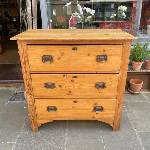 files/Antique_Pine_Chest_Of_Drawers_1.jpg