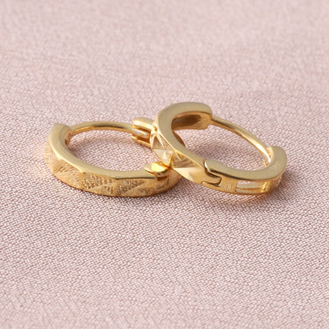 files/Attic_Creations_Diamond_Cut_Hoops_-_Gold_close_up.webp