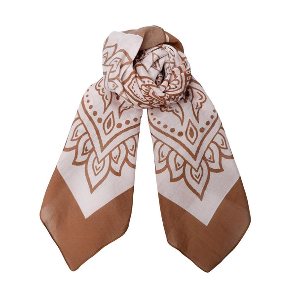 BCGLORIA mini scarf - Tobacco on a white background