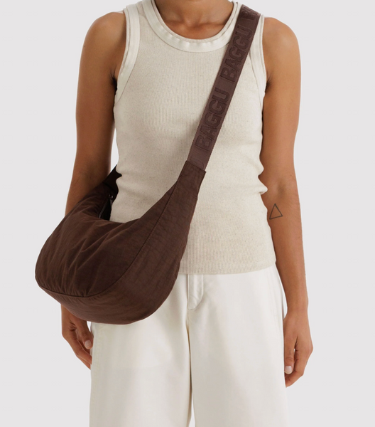 Baggu Medium Nylon Crescent Bag - Coffee Worn