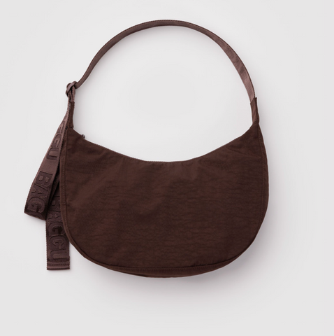 files/Baggu_Medium_Nylon_Crescent_Bag_-_Coffee.png