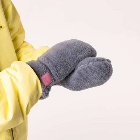 files/Billy_Belt_Women_s_Sherpa_Fleece_Mittens_1in_Blue.webp