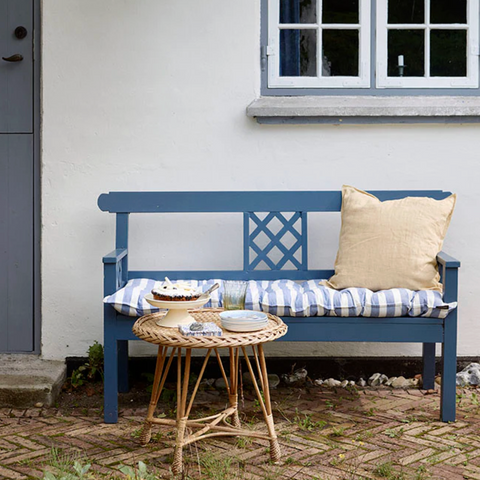 files/Bungalow_DK_Roma_Azur_Mattress_55_x_155cm_On_Bench.png
