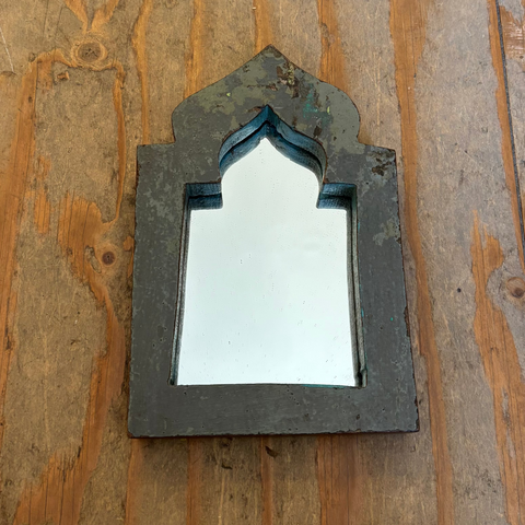 files/Dark_Grey_Circus_Mirror.heic