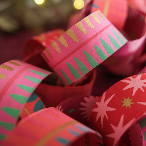 files/East_End_Press_Colourful_Christmas_Paper_Chain_Kit2.webp