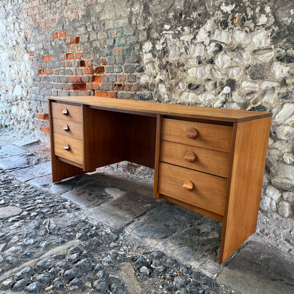 Mid Century Stag Cantata Dressing Table