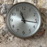 Original Retro Wind-Up Clock