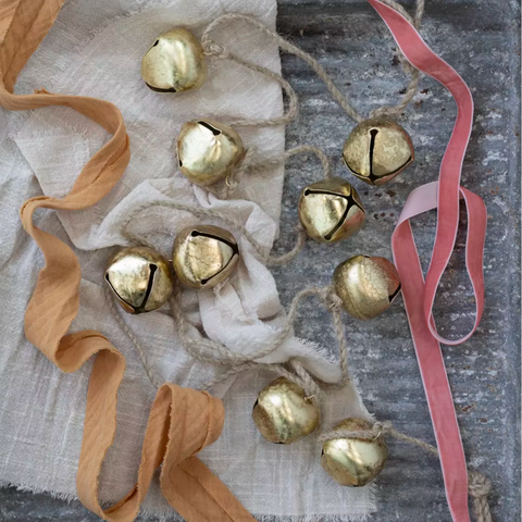 Grand Illusions Gold Bell Garland Antique Gold