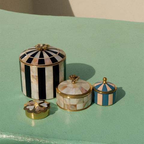 files/Honey-Heart-Box-Small-Doing-Goods-1.20.21.041.002.2-SS25-5-web.jpg