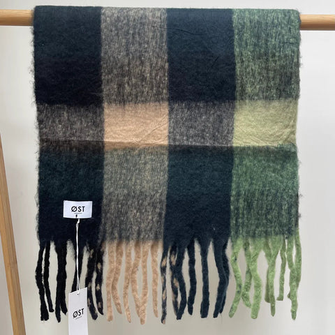 OST London Pernille Scarf - Green & Cream