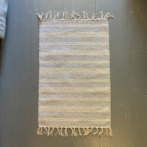 Light Grey & White Stripe Rug 90x150cm
