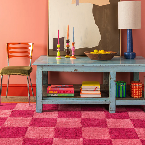 files/Ian_Snow_Pixie_Check_Scallop_Recycled_Cotton_Rug_bue_table.png
