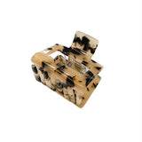 Mid Size Resin Claw Clip In Light Tortoiseshell