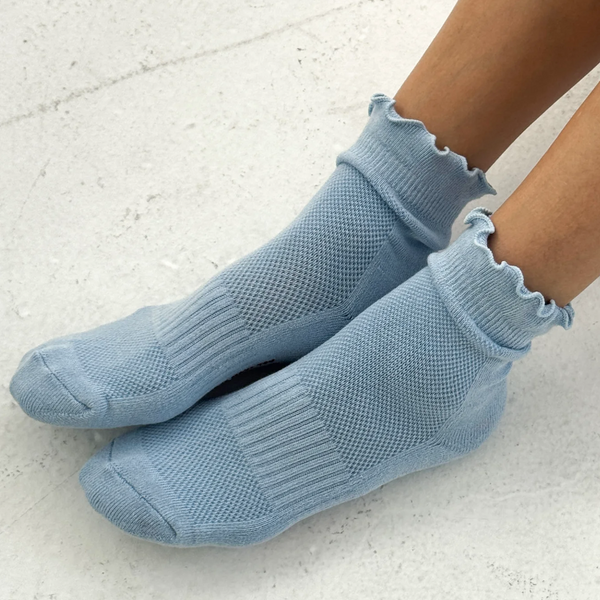 Le Bon Shoppe - Ruffled Hugger Crew Socks - Periwinkle / Red Main 