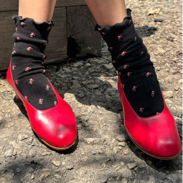 Le Bon Shoppe Hugger Crew Socks - Black Petal with red shoe