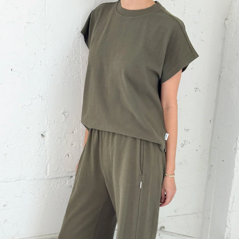 files/Le_Bon_Shoppe_Jeanne_Tee_-_Olive.png