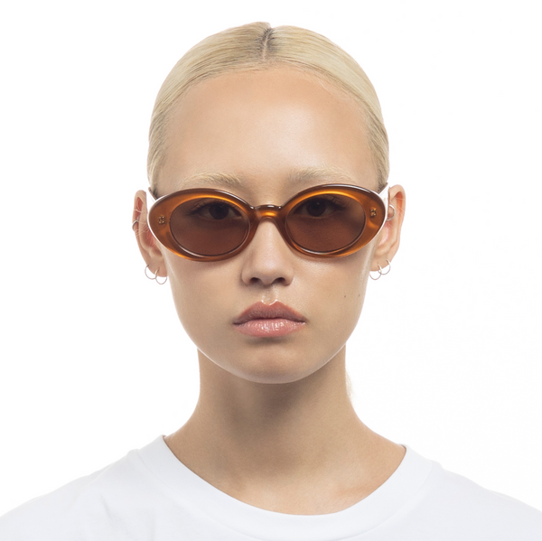 Le Specs Nouveau Sunglasses - Caramelfront on model