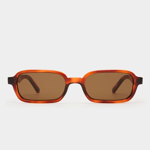 files/Le_Specs_Pilferer_Sunglasses_-_Toffee_Tort_front_on.webp