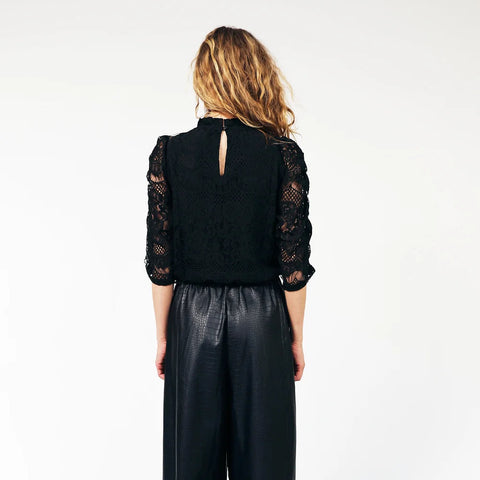 files/Lollys_Laundry_LilouLL_Blouse_Black.webp