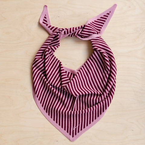 files/MTLSTBGA-LargeMerinoTriangleScarf_PinkStripe-1.webp