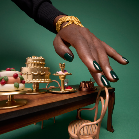 files/Manucurist_Emerald_Nail_Polish_Close.png