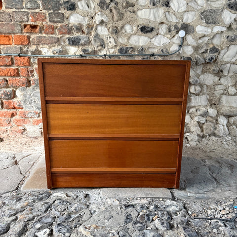 files/Mid_Century_1960s_Teak_Small_Chest_of_Drawers.jpg