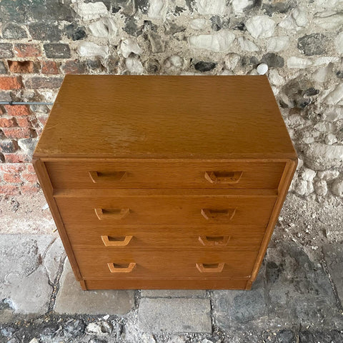 files/Mid_Century_G_Plan_Chest_of_Drawers_Top.jpg