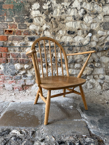 files/Mid_Century_Short_Ercol_Carver_Chair_Right.jpg