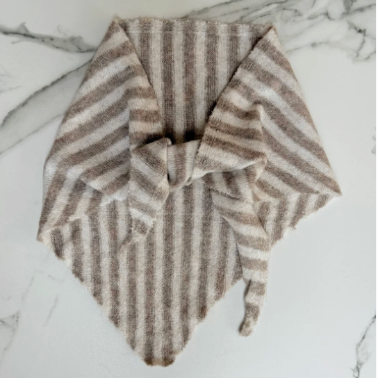 Mynte Triangle Scarf Striped - Taupe flat 1