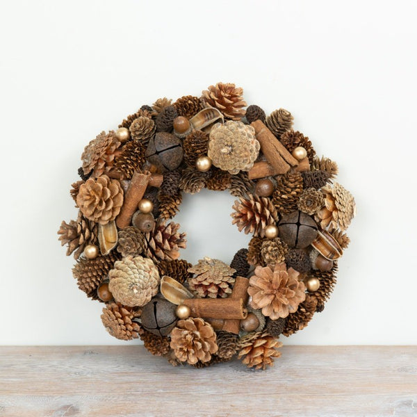 NaturalPinecone_Cinnamon_AcornFestiveWreath