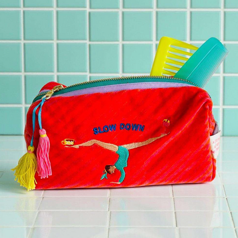 files/Noi_Yoga_Balance_Washbag.png