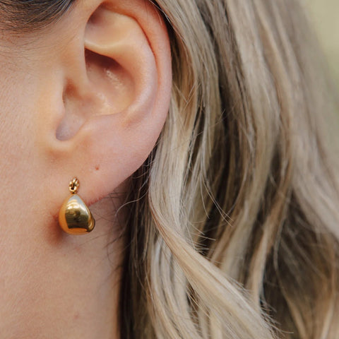files/Nordic_Muse_Gold_Teardrop_Hoop_Earrings_Tarnish-Free_Gold_Plating.webp