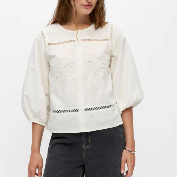 Object Edita Top 3/4  - Cloud Dancer White close up