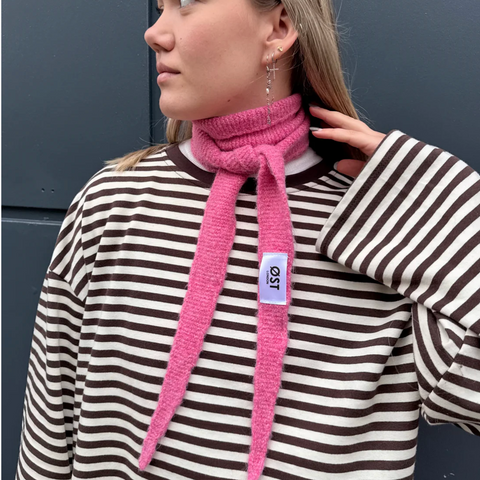 files/Ost_Sophie_Wool_Blend_Scarf_-pink.png
