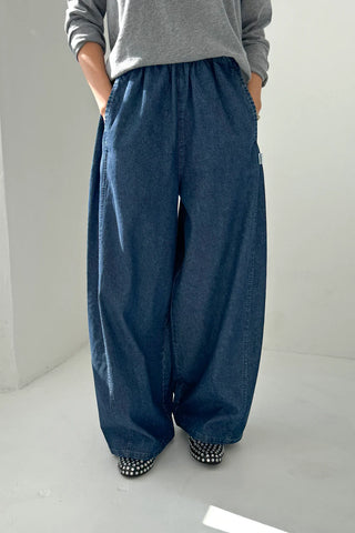 files/ParachutePants_Denim_1.webp