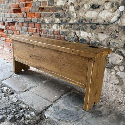 files/Reclaimed_Wood_Lift_Up_Lid_Bench.jpg