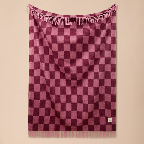 files/Recycled_W0ol_Blanket_In_Rose_and_Fig_Checkerboard.jpg