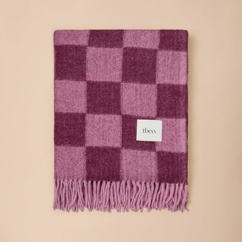 files/Recycled_Wool_Blanket_In_Rose_and_Fig_Checkerboard.jpg