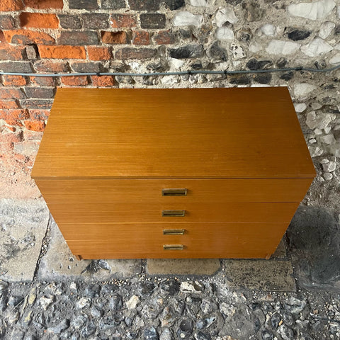 files/Retro_Chest_of_Drawers_Top.jpg