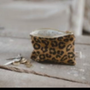 Rose In April Marie Purse Caramel Leopard Print open