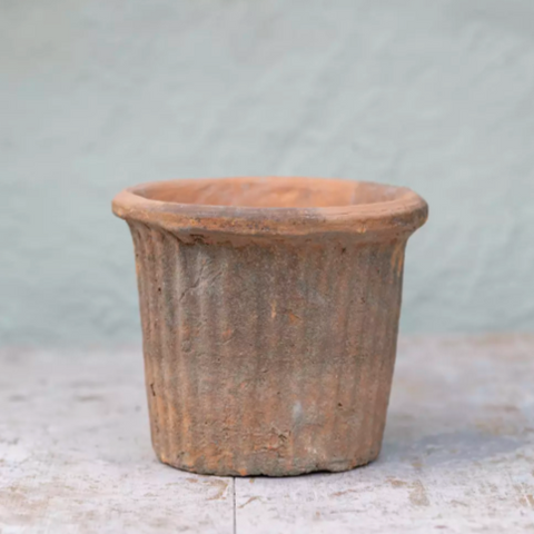 Antiqued Redstone Ribbed Pot