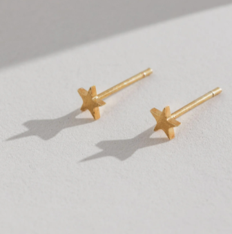 one-eight-gold-one-in-a-million-tiny-astral-studs-copy