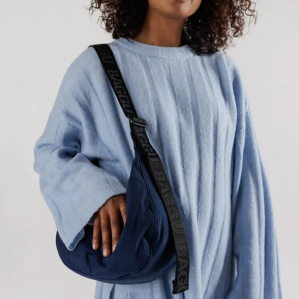Baggu Medium Nylon Crescent Bag - Navy
