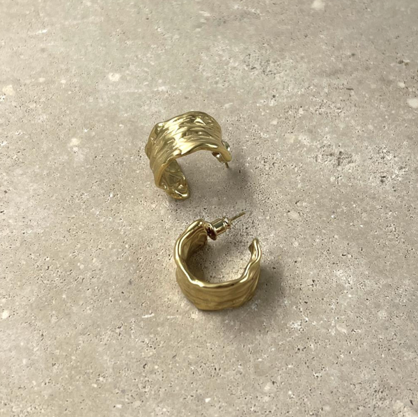 White Leaf Wide Textured Hoop - Gold