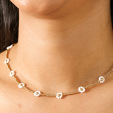 White Leaf - White Daisy Necklace In White & Gold