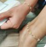 White Leaf - White Daisy Bracelet In White & Gold