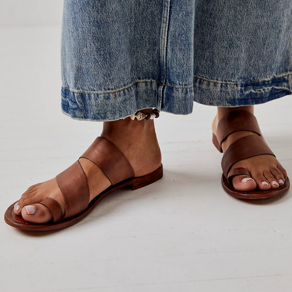 Free People Abilene Toe Loop Sandal - Luggage