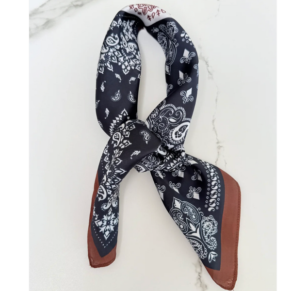 OST Vilja Scarf Brown/Navy Paisley