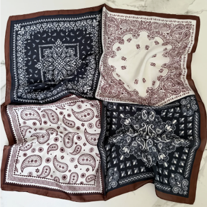 OST Vilja Scarf Brown/Navy Paisley